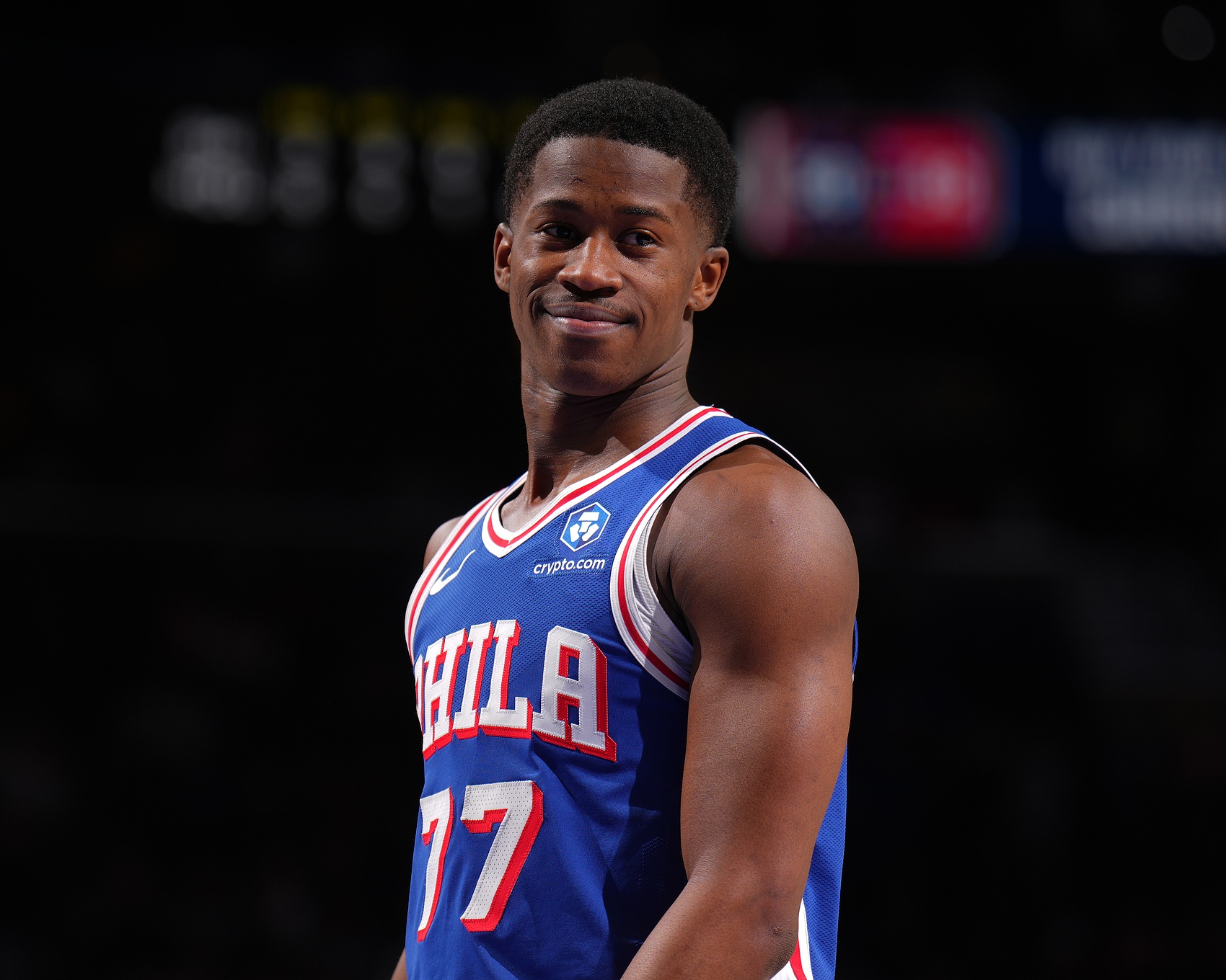 每年都有异常的76人平静得有些反常 乔治的禁赛打破了这一局面