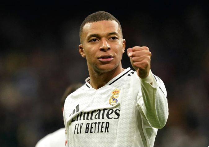 世界杯客户端升级说明-姆巴佩联赛出战成疑，皇马进攻线如何应对？