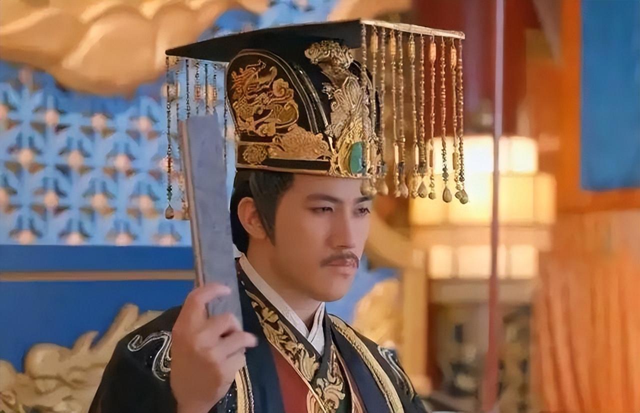 世界杯官方直播app下载手机版-李世民霸占杨妃后，当晚逼她做一件事，门外的史官记录得面红耳赤