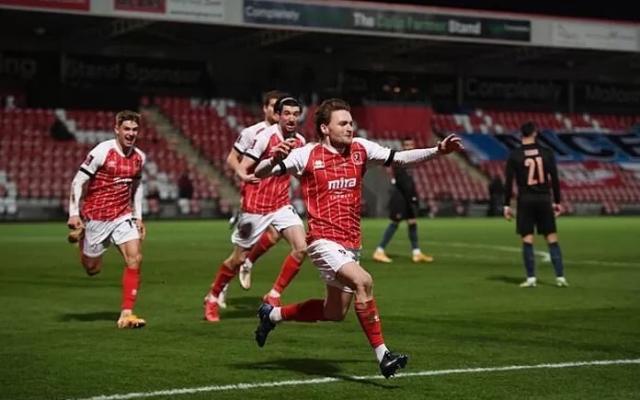 世界杯官方直播app下载手机版-曼城10分钟3球逆转英乙队 瓜帅：没轻敌，实力碾压